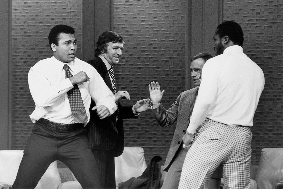 1974-Muhammad-Ali-Joe-Frazier-014473363.jpg